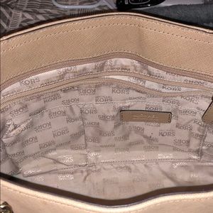 Michael Kors Bags - Micheal Kors purse Michael Kors Bags - Micheal Kors purse